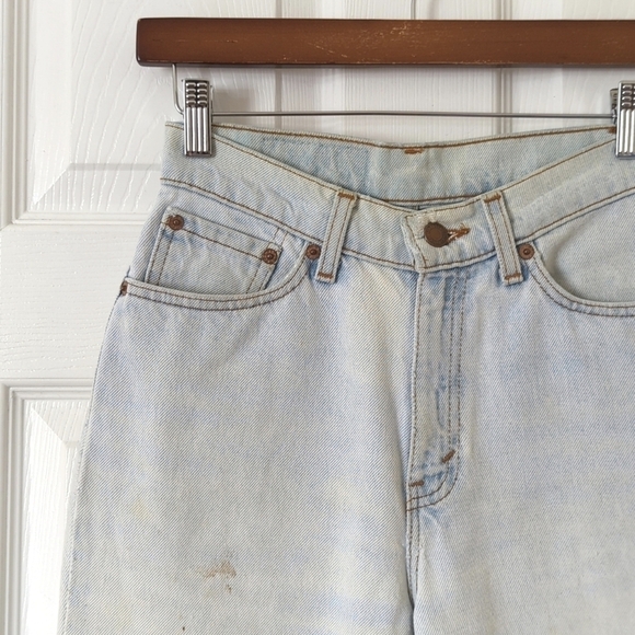 Levi's 90's Vintage 512 Light Wash High Waisted Slim Fit Tapered Leg Mom Jeans 5 - Picture 11 of 16